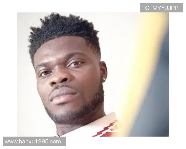 被抢走的足球明星背后的故事与命运交织的传奇人生